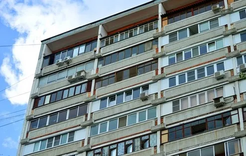 Buy real estate, auction, market, come, Renovate, continue?