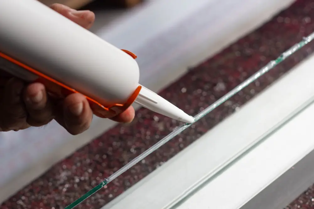 กาวตะปูสูตรน้ำ