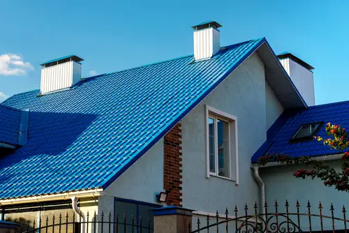 บ้านหลังคาสีน้ำเงิน
