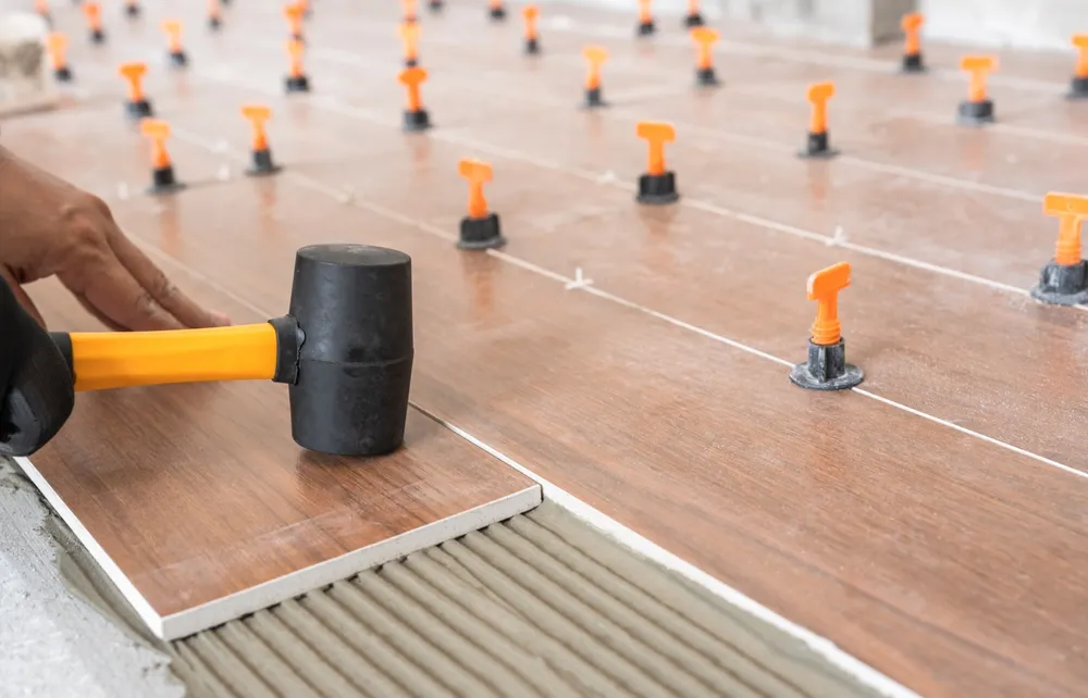 ค้อนยางปูกระเบื้อง