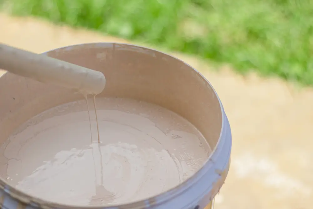 สีทาบ้านที่ผสมแล้ว