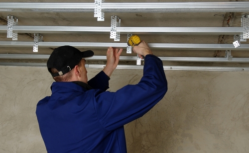 การติดตั้งโครงคร่าว