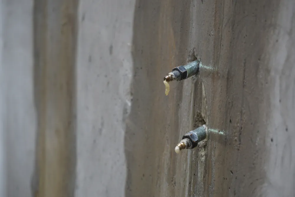 งานยึดติดวัสดุกับโครงสร้างคอนกรีต